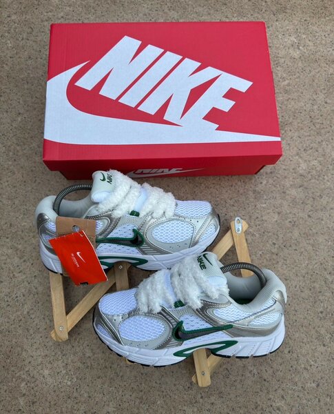 Baskets Nike Air Max blanches