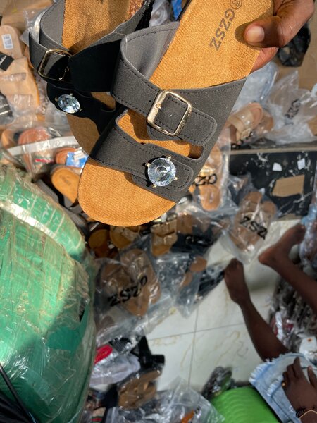 Sandales confortables à boucle