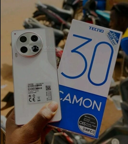 Tecno Camon 30 - Smartphone