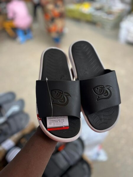 Claquettes décontractées unisexes