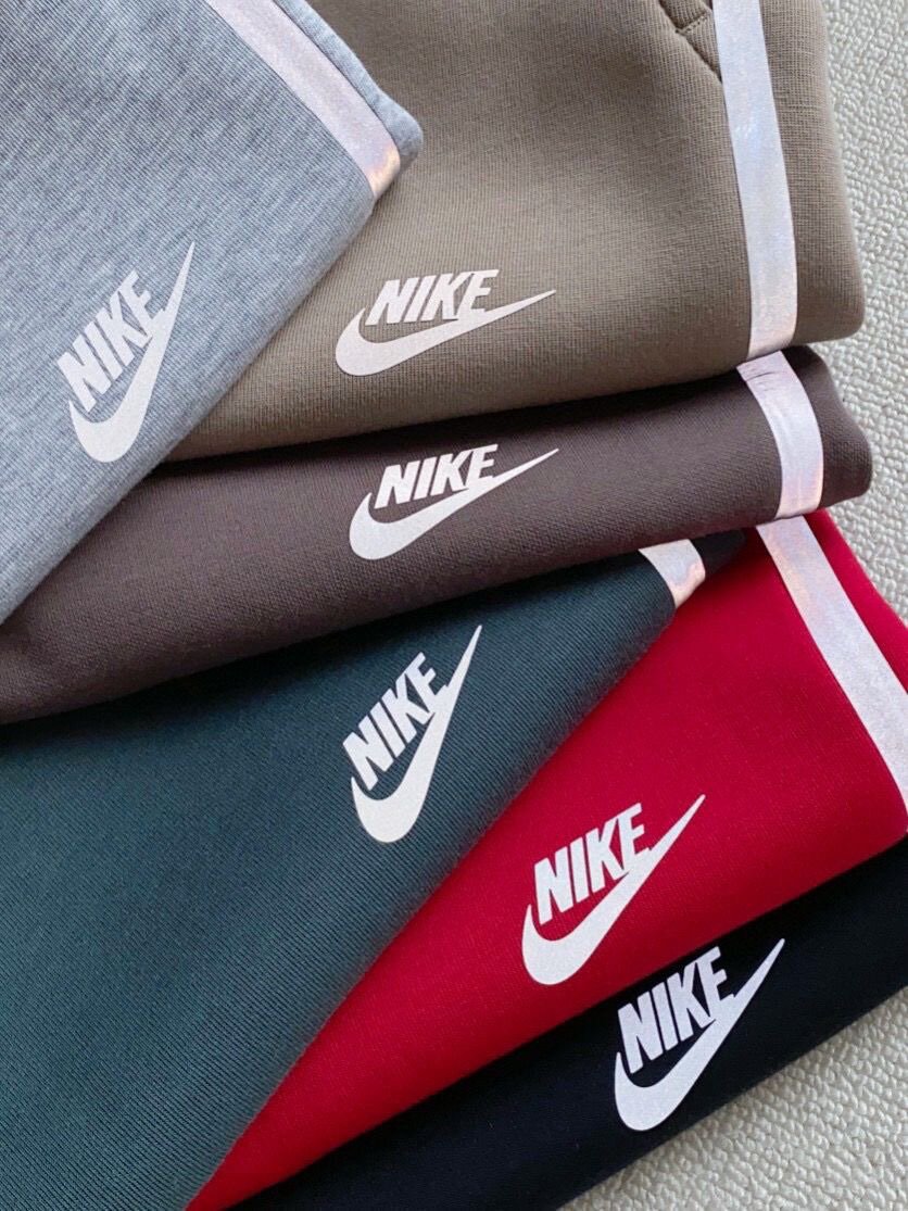 Shorts Nike colorés