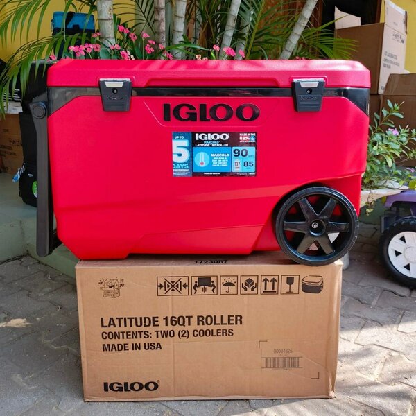 Igloo 90quart Cooler Box/ Ice Chest