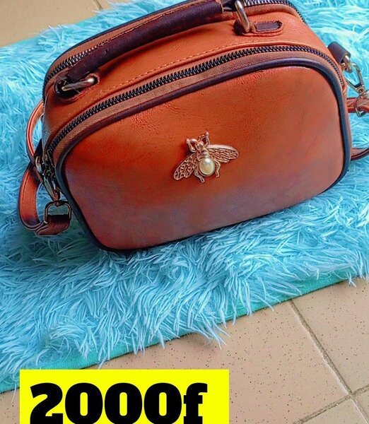 Chaussure a tallons et sac a main