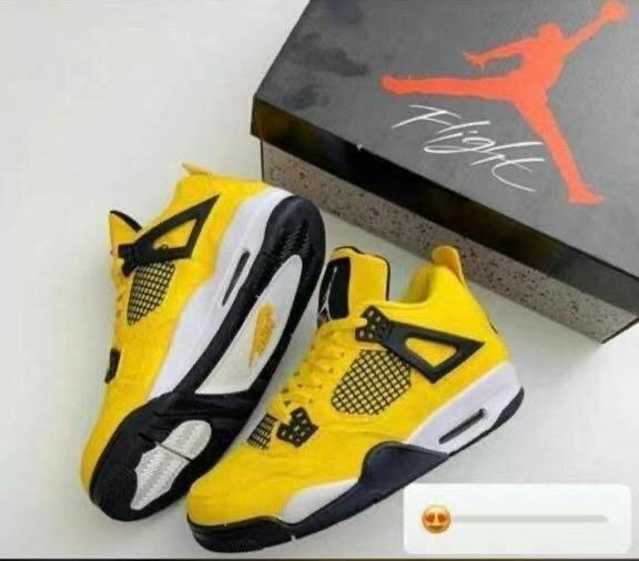 AIR JORDAN 4
