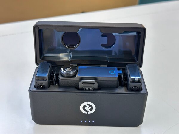 HOLLYLAND LARK MAX LAPEL MICS