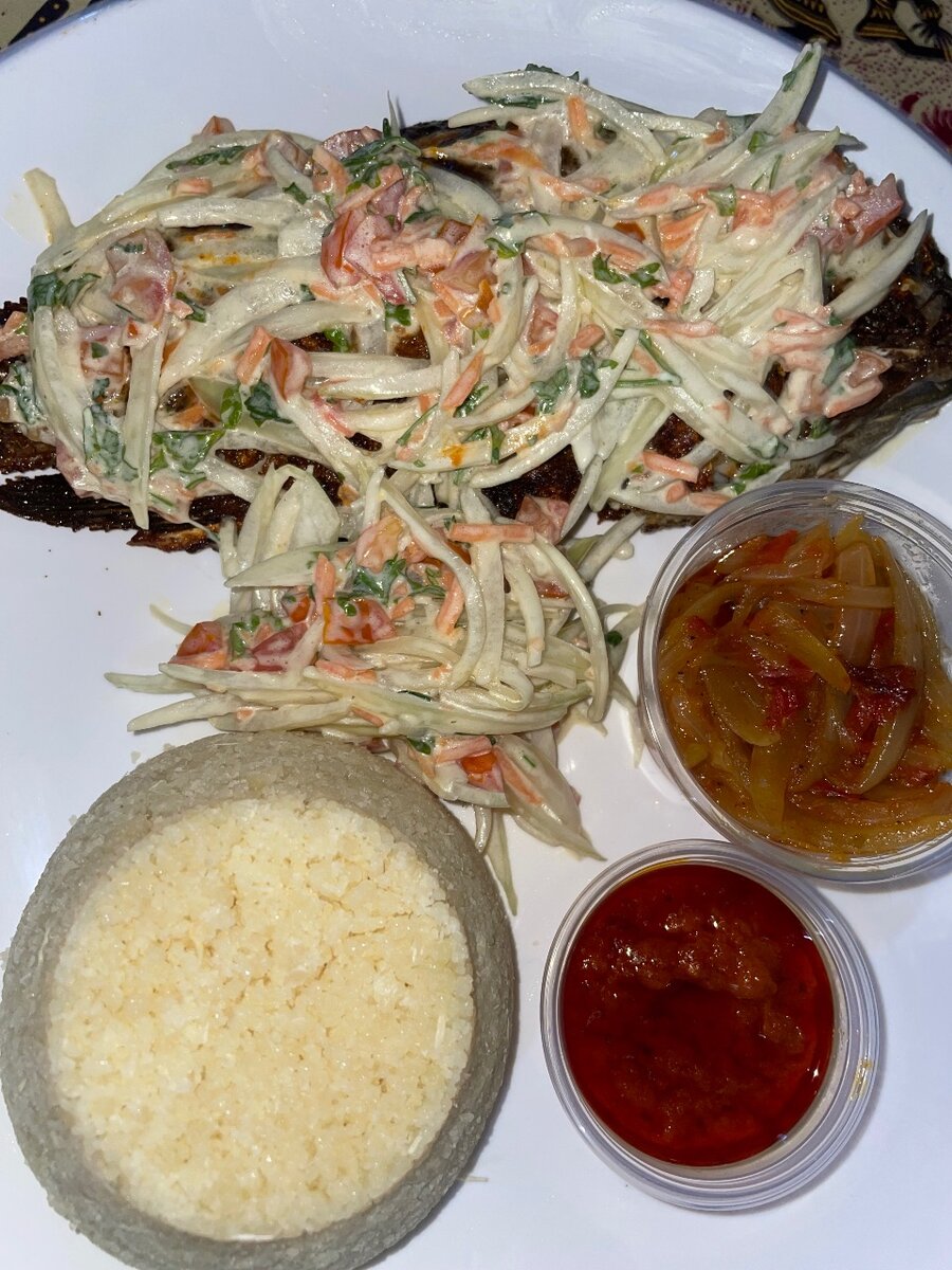 Tilapia Grillée avec attieké