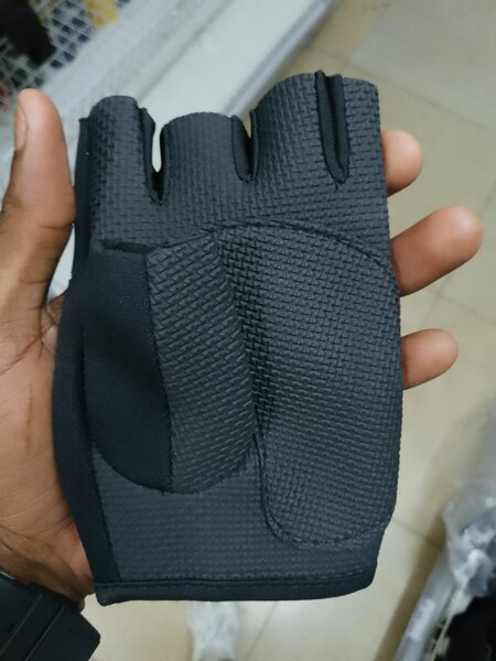 Gym gloves
