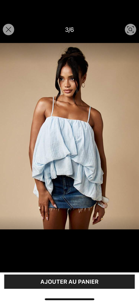 Top chiffon bleu à volants