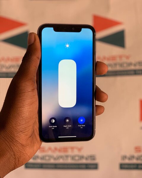 Pre owned iPhone 11 128GB 