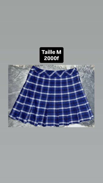 Jupe évasée à carreaux bleue