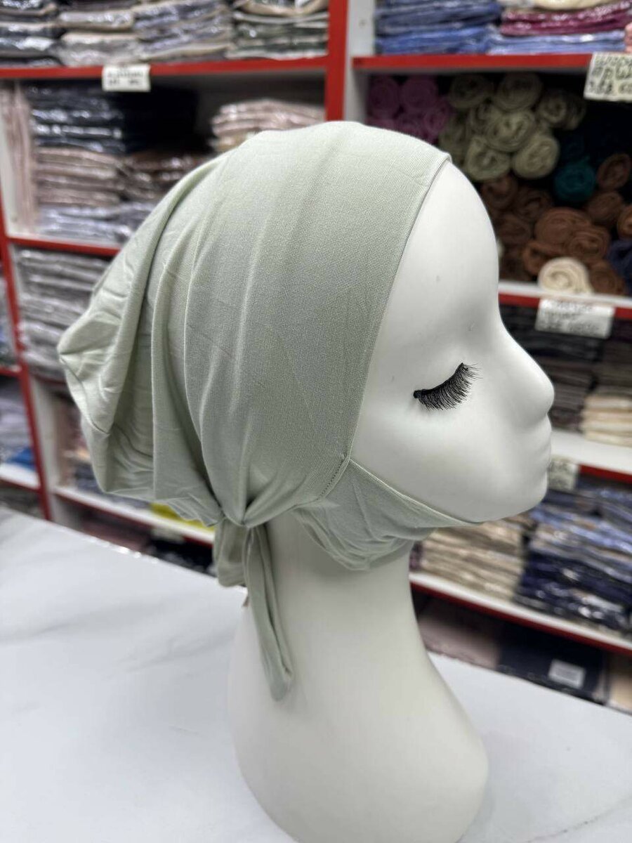 Шапка на завязках