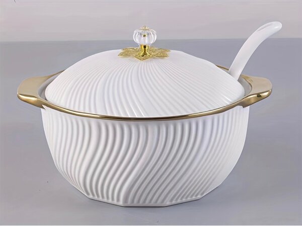 Soupière élégante à couvercle