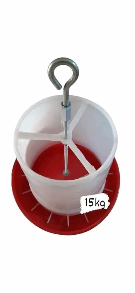 Mangeoire à poulets 15kg