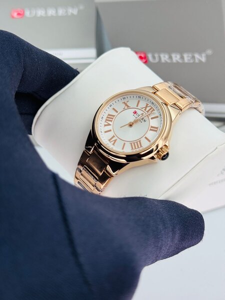 Montre Femme Curren Luxe Acier Doré