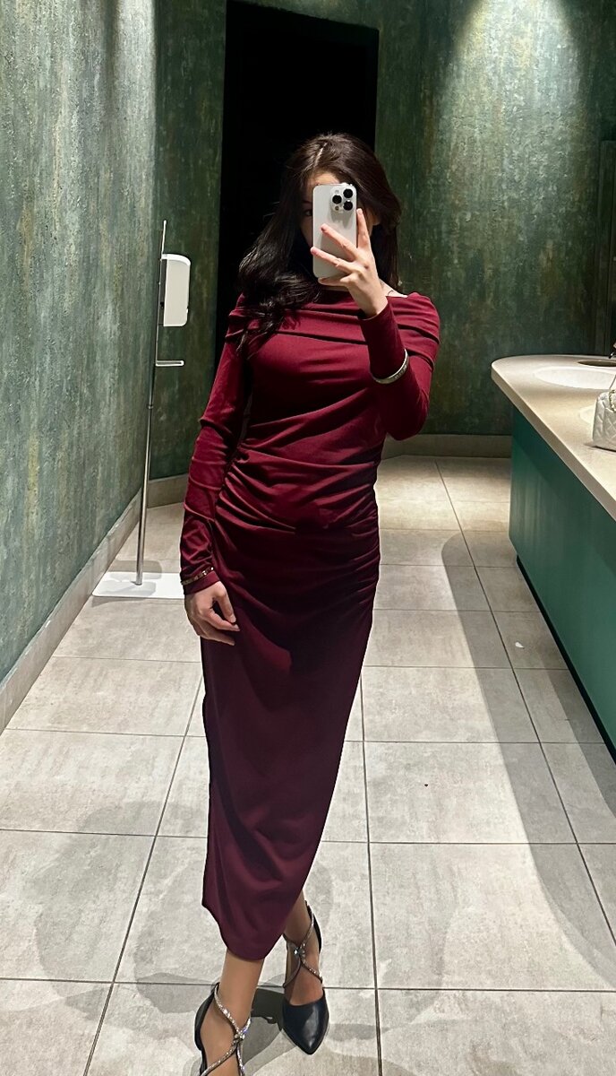 Продаю эти платья