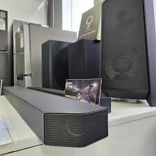 Samsung Q Led speaker