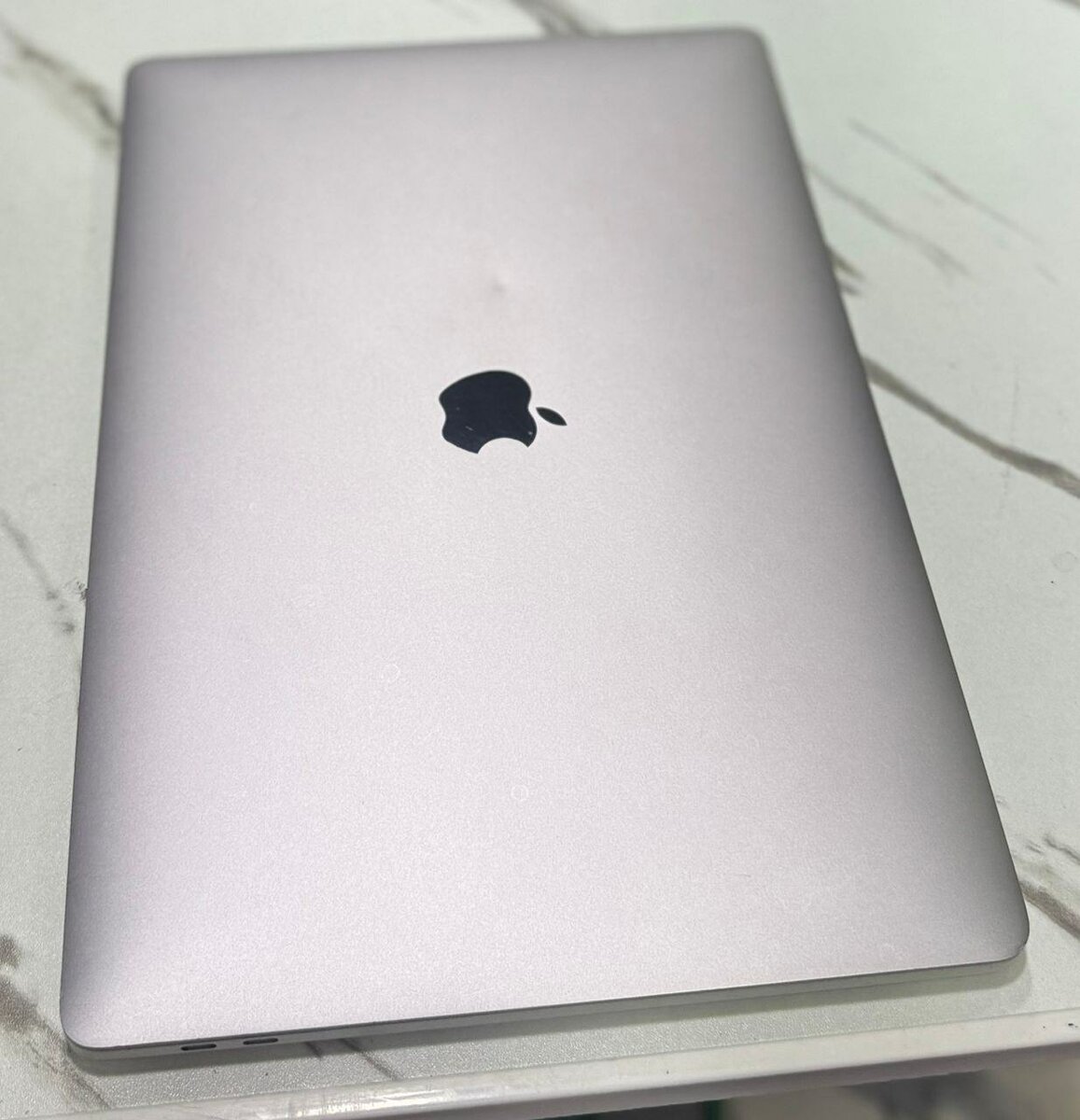 macbook pro i7 2019