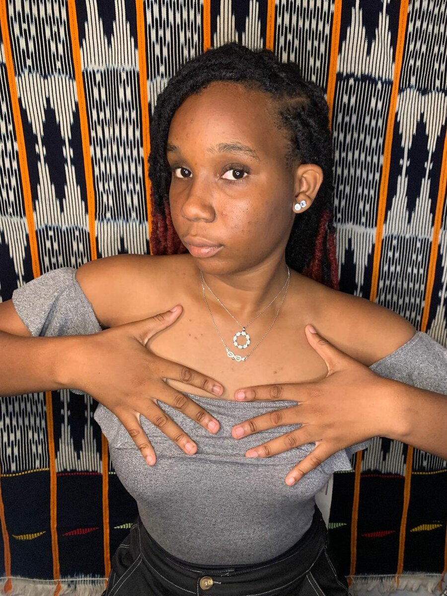 Circle Pendant Necklace with Crystal Details