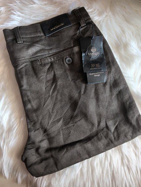 Men's khaki trousers