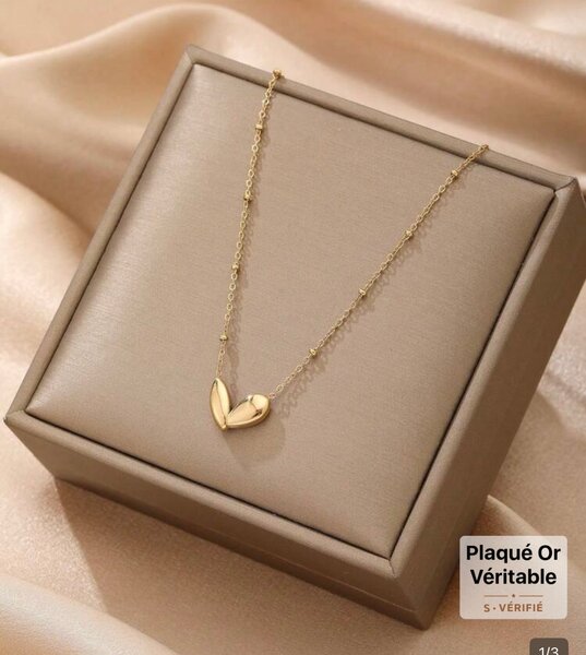 Collier coeur plaqué or en forme de coeur