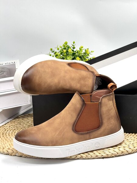 Timberland Brown & White