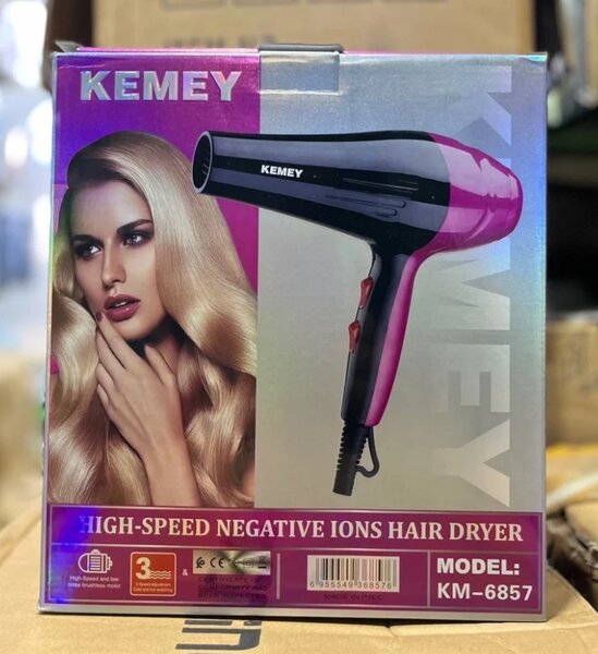 Sèche-cheveux ions négatifs