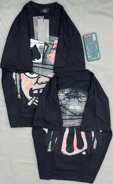 T-shirts graphiques tendance