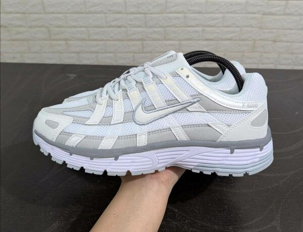 Baskets blanches confort Nike