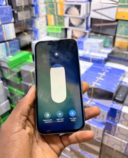 Smartphone moderne bleu