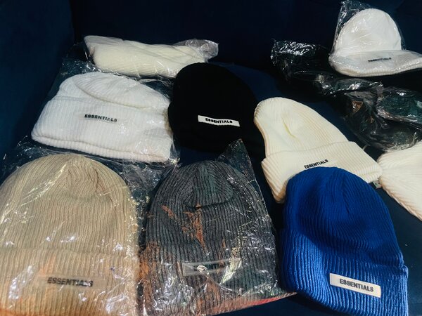 Bonnet en tricot Essentials