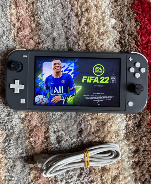 Nintendo Switch Lite - Console de jeu portable