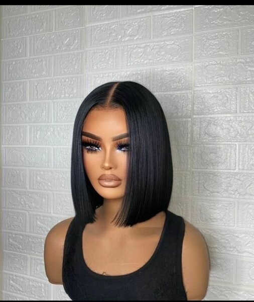 Perruque Carré Noir Élégant