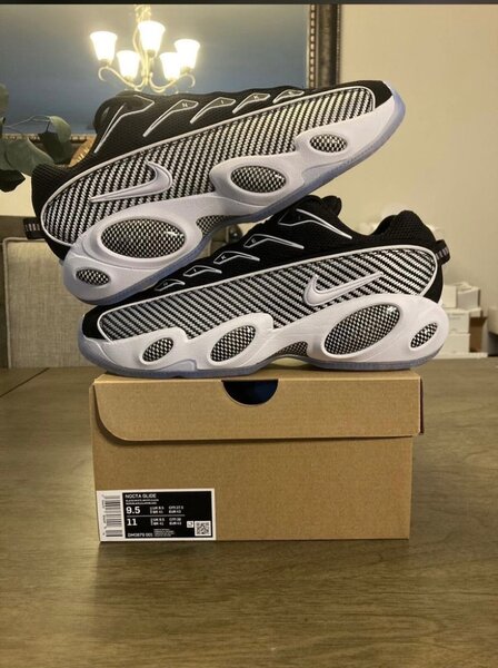 Chaussures de sport modernes homme