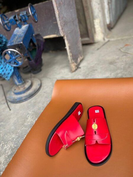 Sandales colorées en cuir