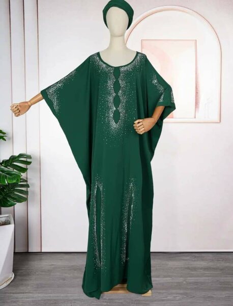 Robe caftan vert élégant