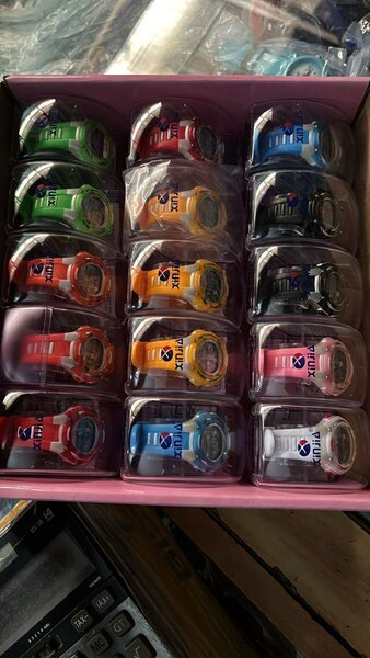 Montre numérique résistante à l'eau