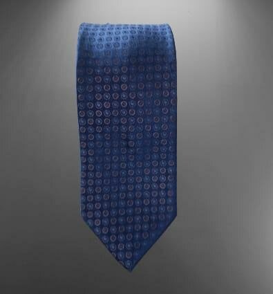 Cravate en soie bleue élégante