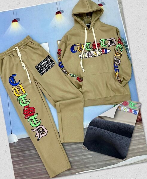 Survêtement à capuche coloré