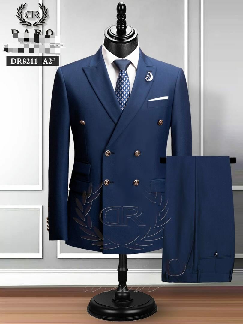 Double breasted Suit