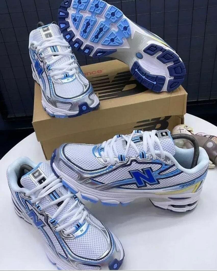 New Balance Sneakers