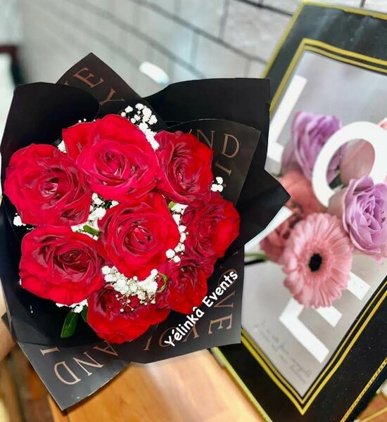 Bouquet de roses rouges élégantes