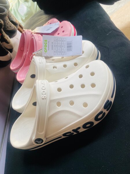 Smart crocs