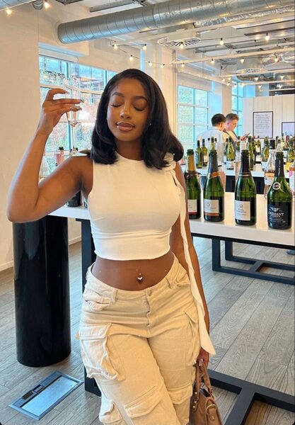 Top court blanc élégant