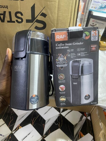 Raf Moulin à Café Électrique