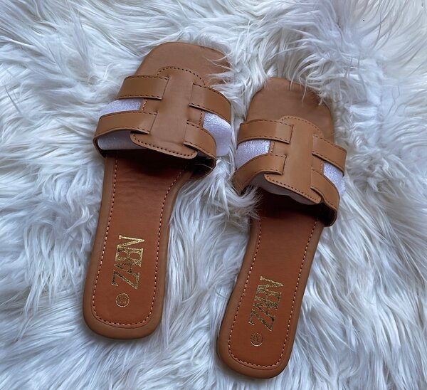 Sandales plates en cuir Zen