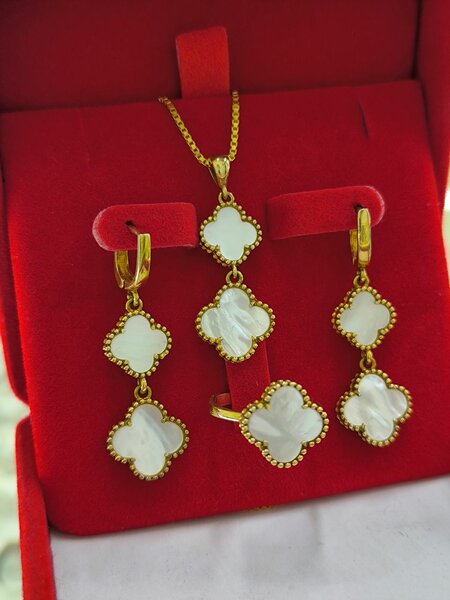 Серебряный комплект