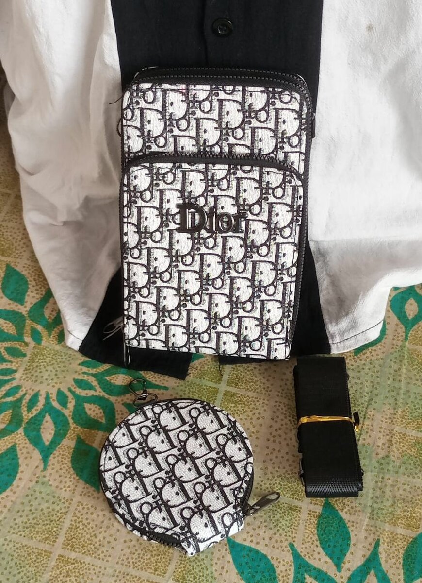 Pochette bandoulière Dior chic