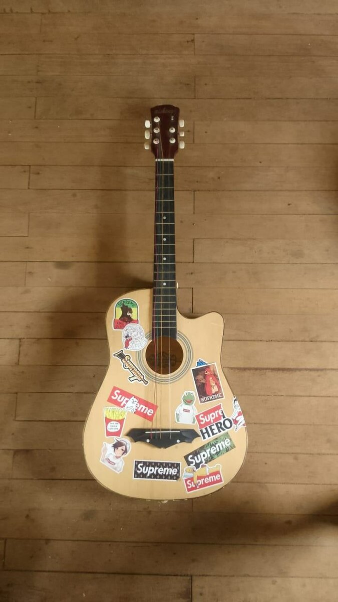 Guitare acoustique, sèche