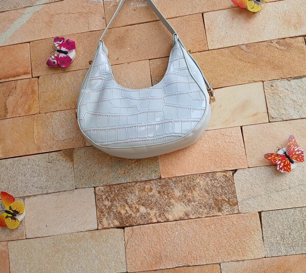 Classy shoulder bag