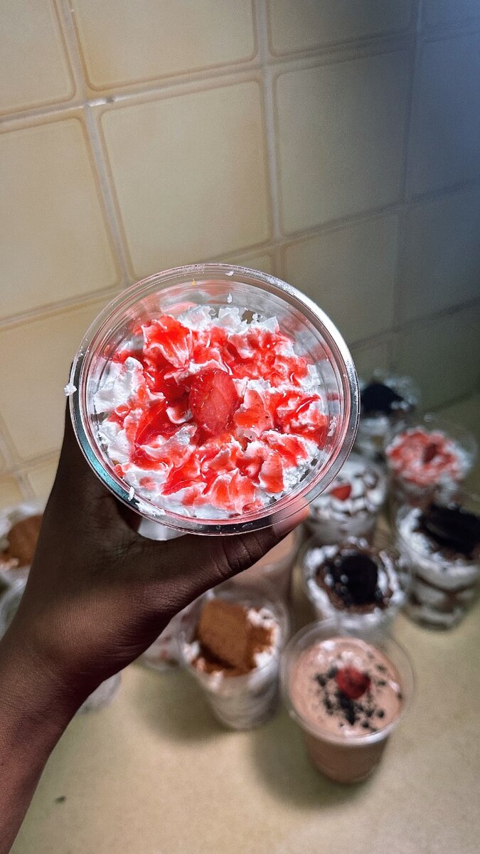 Coupes dessert chocolat fraise